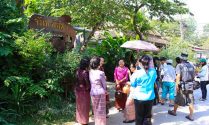 Mueang-Surin-chansoma-village1